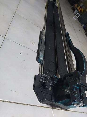 islenmis uqlarez: İşlənmiş Əl ilə çalışan Kafel kəsən stanok, 1200 mm — 2