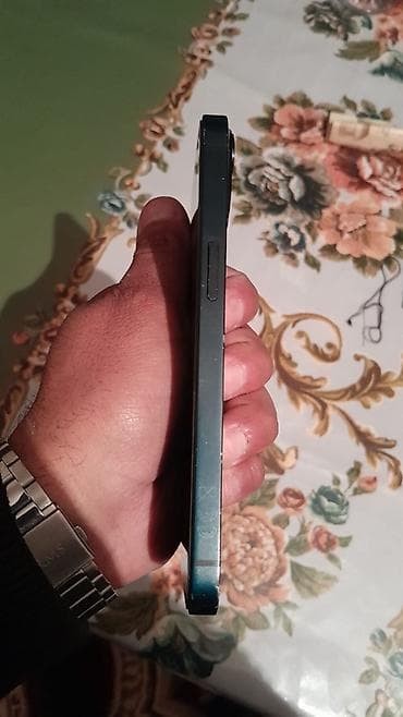 dubai iphone 15 pro max: IPhone 13, 128 GB, Midnight — 4