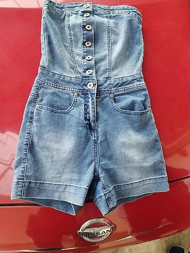 cins sarafan modelleri: Yüksək belli, düyməli cins kombinezon-şort - Material: klassik mavi — 2