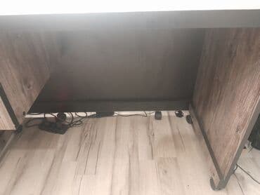 купить компьютерный стол бу: Прямоугольный стол — 4