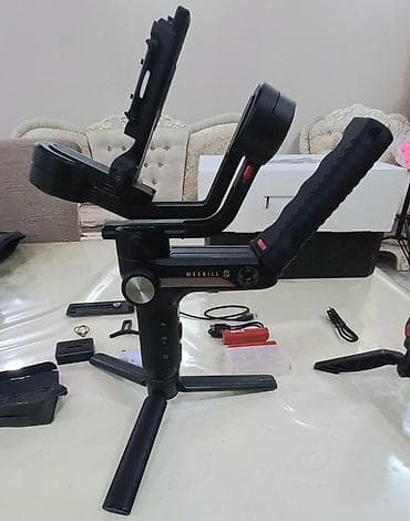Zhiyun Weebill S 3-oxlu kamera stabilizatoru Xüsusiyyətlər: - — 8