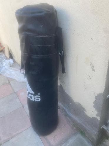 Adidas boks kisəsi - Rəng: qara, ön hissədə adidas loqosu - Material lalafo.az -da Adidas boks kisəsi - Rəng: qara, ön hissədə adidas loqosu - Material