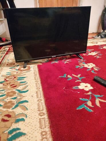 Televizor Riffle LED ekran 32"