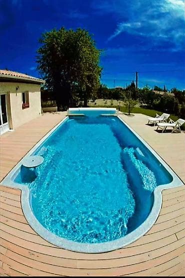 Hovuzların layihələndirilməsi və quraşdırılması xidməti.Qiymet