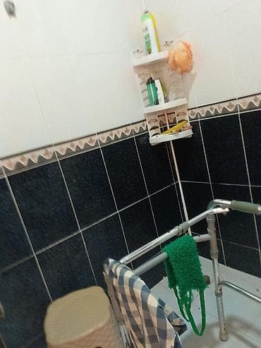 islenmis ventilator: Yasamalda 1 otaq bina evində otaq yoldaşı axtaram qadin Təsvir: - — 4