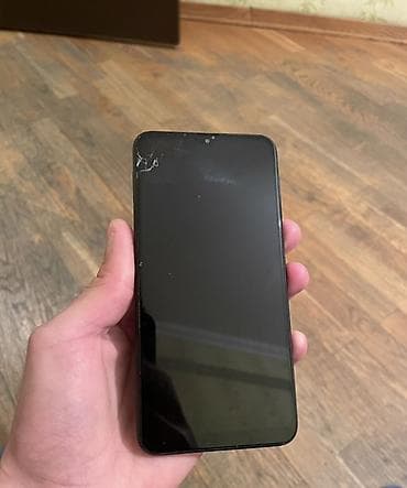 nokia 2: Samsung Galaxy A10, 32 GB, rəng - Qara, Qırıq — 2