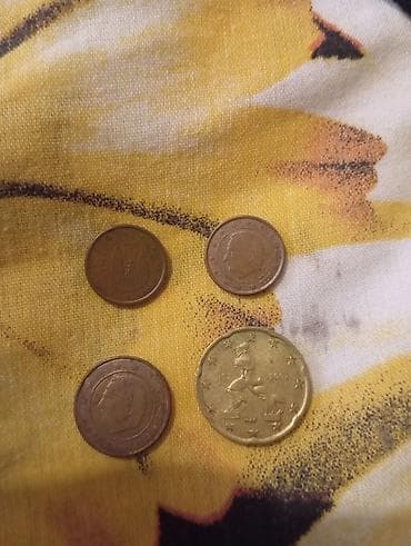 Avro sikkələri dəsti Tərkib: - 1 sent – 2 ədəd (mis örtüklü polad, “1 — 2