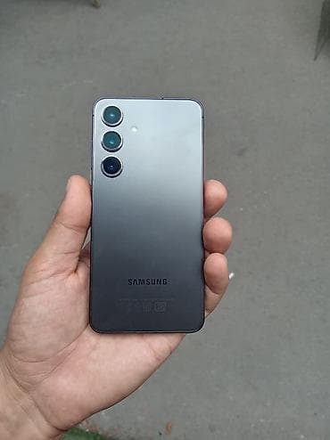 iphone 13 64gb: Samsung Galaxy S23, rəng - Bənövşəyi, Simsiz şarj — 1