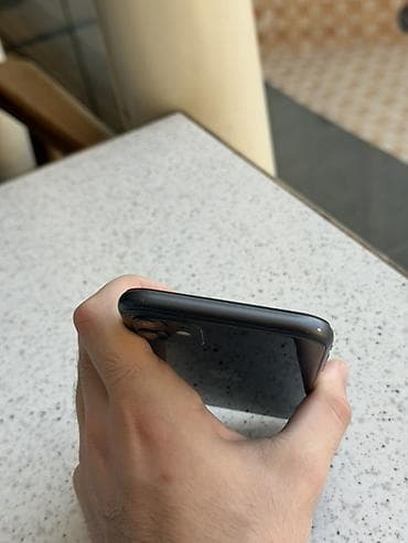 IPhone 11, 64 GB, Qara, Face ID — 5
