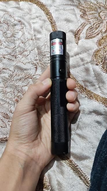 Məhsul: Green Laser Pointer (Laser 303) - Rəng: Yaşıl şüa - Korpus