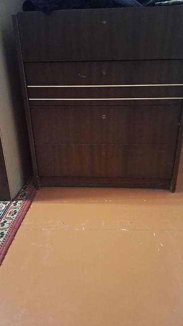 Klassik tərzdə qəhvəyi rəngli otaq mebel dəsti Tərkibi: - İki qapılı