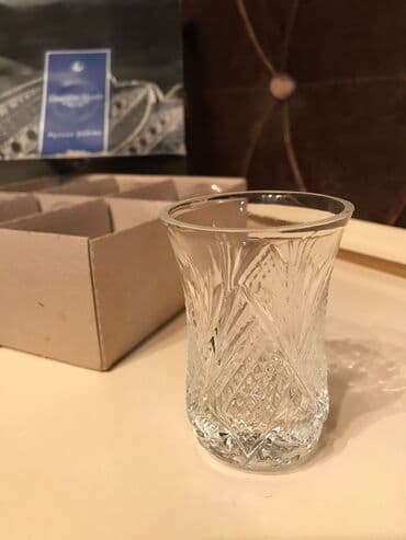 dest qab: Armudu stəkanlar — 1