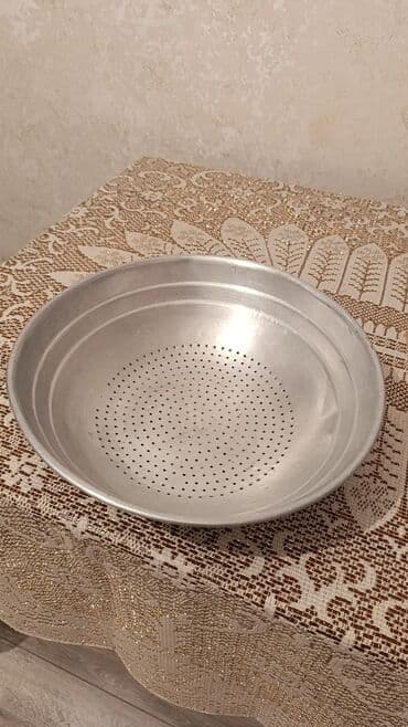 Digər mətbəx aksesuarları: Alüminium süzgəc – iri ölçü - Material: yüngül və davamlı alüminium - — 2