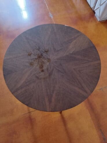 журнальный столик деревянный: Журнальный стол, Б/у, Нераскладной, Дерево, Круглый стол — 1