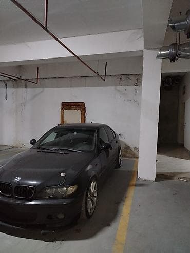 rustavis avto bazari: Qaraj premium binada yerləşir.Şərq bazarının arxasına düşür.Qiymətdə — 3