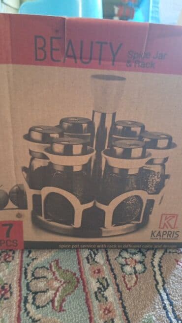 Bu ədviyyat bankaları dəsti mətbəxinizi səliqəli saxlamaq üçün ideal