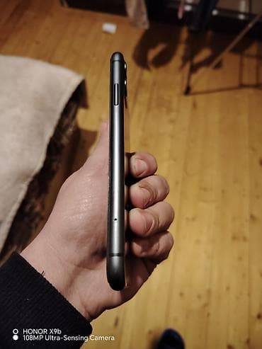 ipad mini 8: IPhone 11, 64 GB, Qara, Face ID — 5