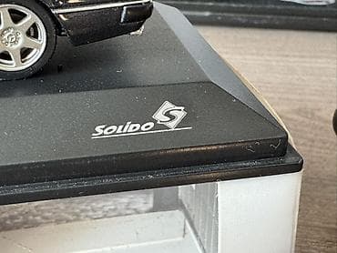 cd disk: Solido Mercedes‑Benz E60 AMG (W124 E500 bazasında) die‑cast maketi - — 4