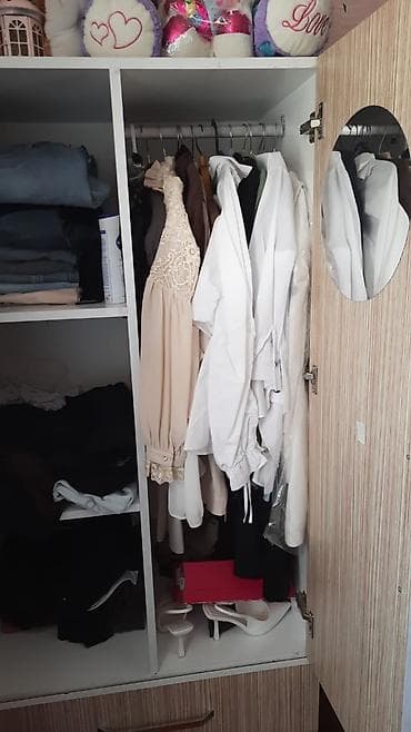 acilan carpayi: İşlənmiş, 2 qapılı, Güzgülü, Bej, Taxta, Açılan, Düz dolab — 3