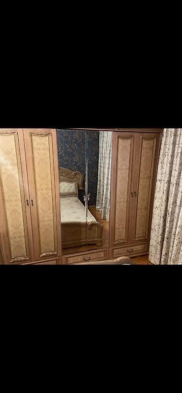 avropa qapi: İşlənmiş, 6 qapı, Güzgülü, Bej, Açılan, Düz dolab — 2