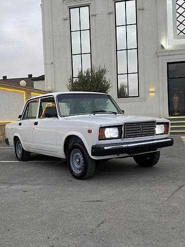 2107 modeli: Salam masin yaxsi veziyetdedir iline gore cox yaxsi qalib kantlar — 1