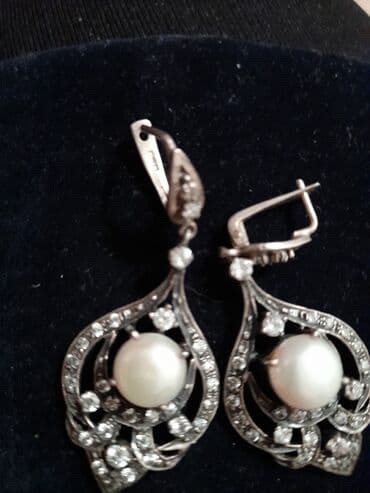 halqa sirqalar: Dest(üzük,sırga)
gümüş,mirvari
Hindistanan getiriblər — 2