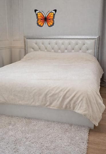 SAMİRƏ🦋 Taxt satilir bazali deyil. Matras daxil. *Qiymeti 180 Azn.*