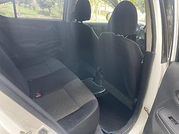 masin sifarisi: Nissan Sunny: 1.2 l | 2015 il Sedan — 9