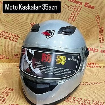 moped 2020: Qırmızı Göy Boz gümüşü rəngli kaskalar 35azn Ag və qara Kaskalar 45azn — 2