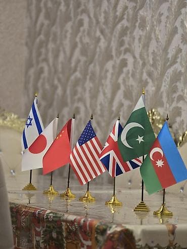 ucuz matras satilir: Istənilən növ bayraqlar çubuqla birgə satılır. 1 ədədi 4 azn - — 1