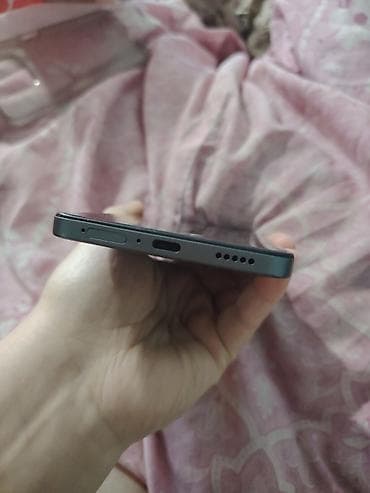 processor core i7: Honor 256 GB, Sensor — 4
