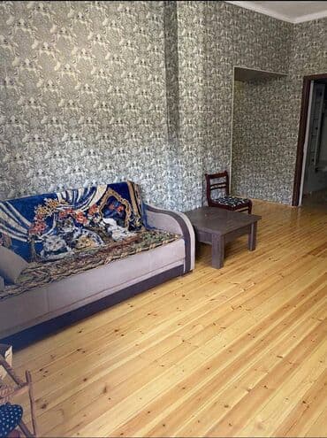 ev certiyojları: Nizami rayonu.Neftçilər metrosu ərazisində 3 otaqlı,90 kv sahəsi olan — 4