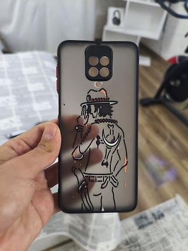 Şəffaf-mat arxa dizaynlı telefon qabı. - Model uyğunluğu: Arxa kamera — 1