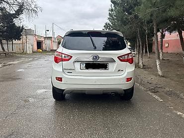 arxa most: Changan CS35: 1.6 l | 2013 il Krossover — 2