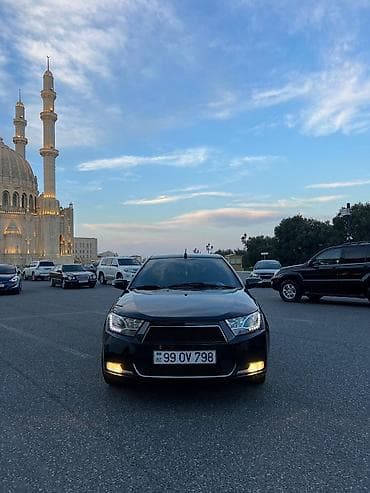 skoda superb: LIFAN Cebrium (720): 1.7 l | 2019 il 102000 km Sedan — 2