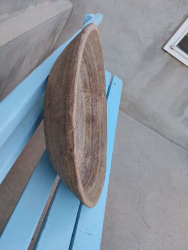 mətbəxt pərdələri: Böyük taxta tabaq (əl oyma) Mərkəzində çat var. Restavrasiya oluna — 6