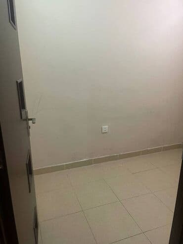 nerimanovda obyekt satilir: Nizami metrosununa yaxın 45 kv. 0byekt ofis maqaza salon plestesn — 6