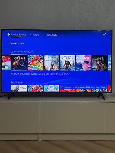 Elektronika: Salam.Playstation 4 yaınız ev şəraitində işləyib.Daxilində Ps Plus — 5