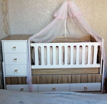 стульчик и кресло кочалка для кормления: Oğlan və qız üçün, İşlənmiş, Dördbucaq, Beşik, Dəstsiz, Matras ilə, Yellənmə mexanizm ilə — 1