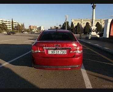 byd qin l: Chevrolet Cruze: 1.4 l | 2012 il Sedan — 1