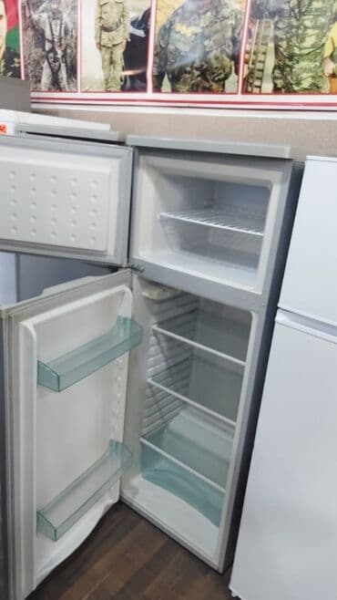 mətbəx tərəzisi: Ikikameralı soyuducu, üst qapılı dondurucu bölmə ilə. - Rəng — 2