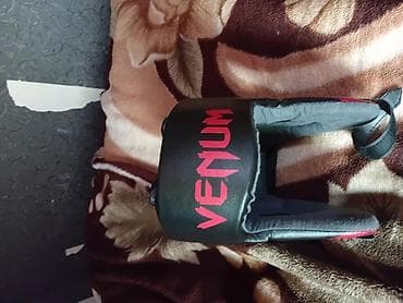 Venum MMA/qarışıq döyüş idmanları üçün barmaqsız məşq əlcəkləri -