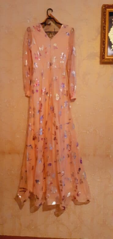 Toy paltarları və aksesuarları: Ziyafət geyimi. Bir dəfə geyinilib. təzədi. ünvan Suraxanı rayonu — 2