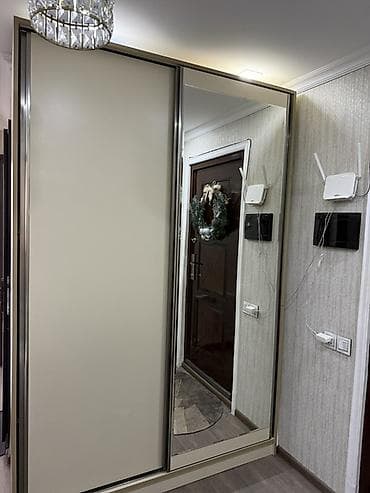 qardirob otagi: 2 qapılı, Güzgülü, Bej, Kupe, Düz dolab — 1