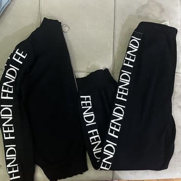 утепленные спортивные костюмы: İdman geyimləri — 1