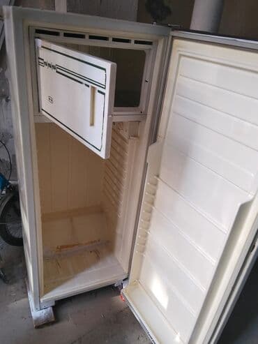 soyducu mini: Birqapılı soyuducu - Rəng: ağ, qara üst panel - Dikey, kompakt korpus — 5