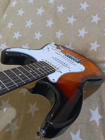 Клавишные инструменты: Электрогитара, 6 струн, Б/у — 3