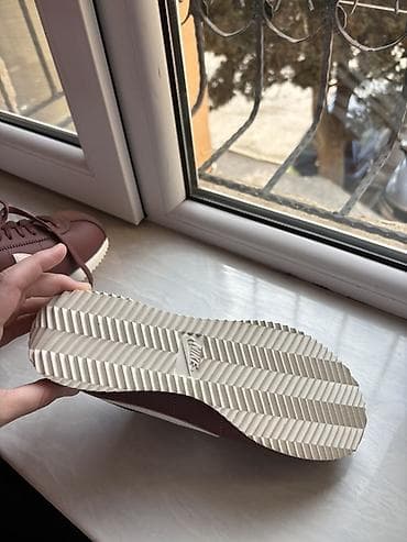 kofta kişi: Oriqinal Nike razmer 36.5 Baha alinib sadece razmer uygun gelmir deye — 4