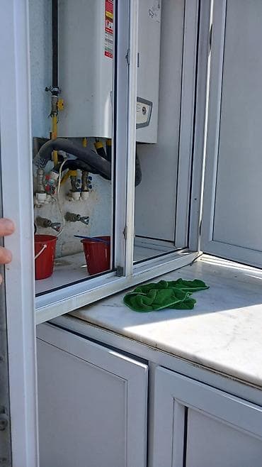 balkonlar: Açıq havaya uyğun PVC balkonu dolabı 3 eded skafdir ideal veziyetdedir — 9