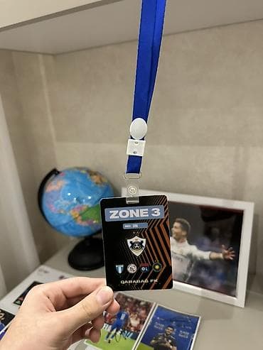 qarabağ forması satın al: Kolleksiya üçün futbol temalı imzalı foto və atribut dəsti Veziyyeti — 4